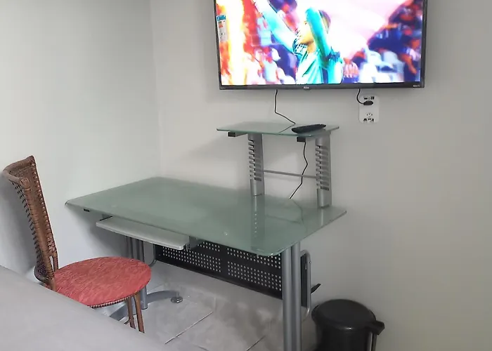 Apartamento 2 Quartos Asa Norte Com Cozinha Excelente Localizacao